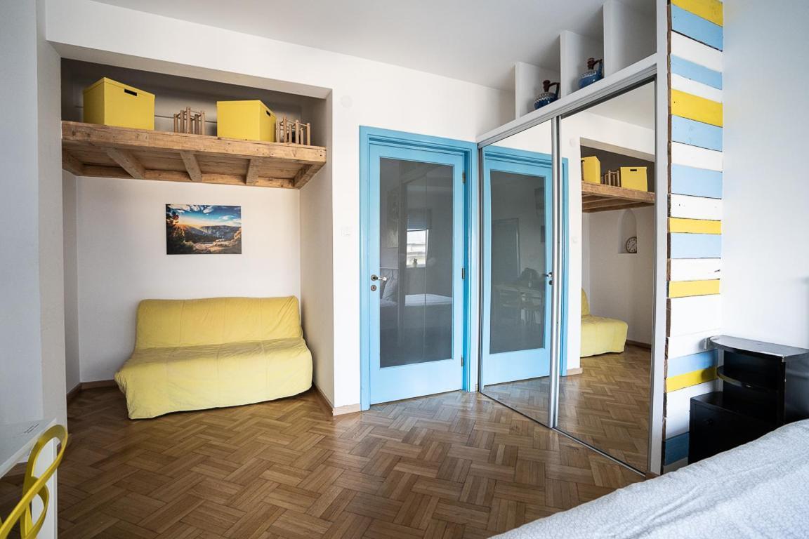 Central Studio At Cismigiu Park Apartment Bukares Bagian luar foto